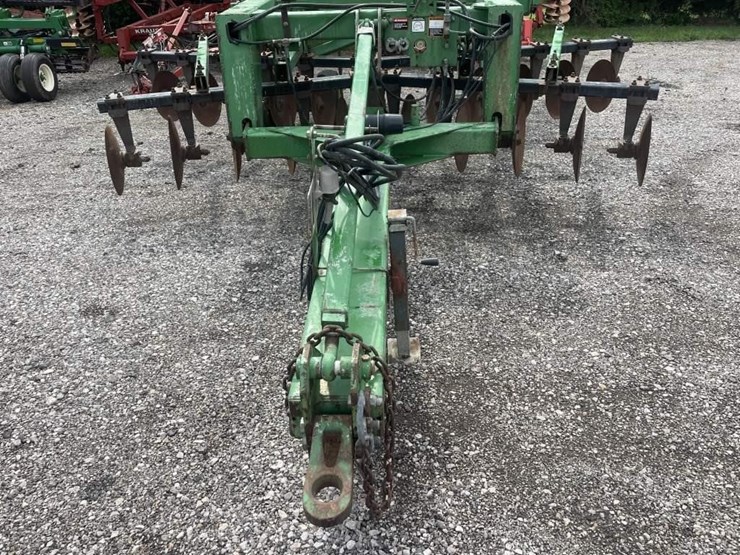 2002-john-deere-2700-image-17