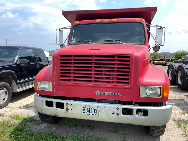 #1012-•-1993-international-dump-truck-(has-wi-title)-image-2