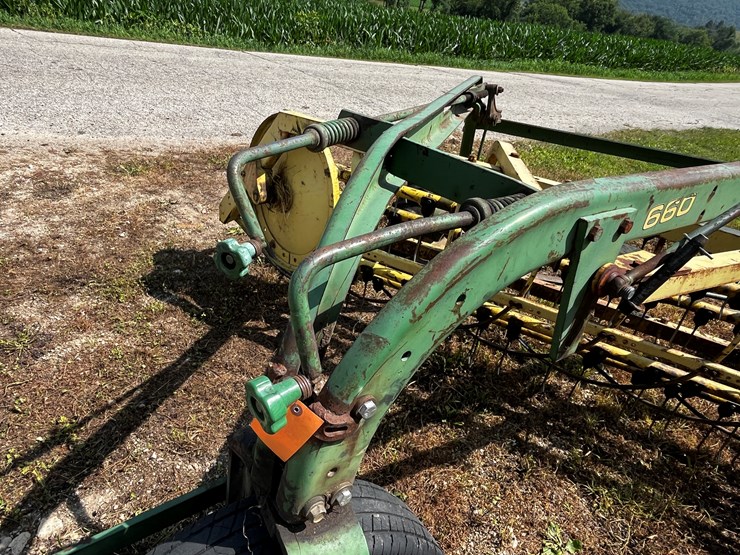 john-deere-660-image-12