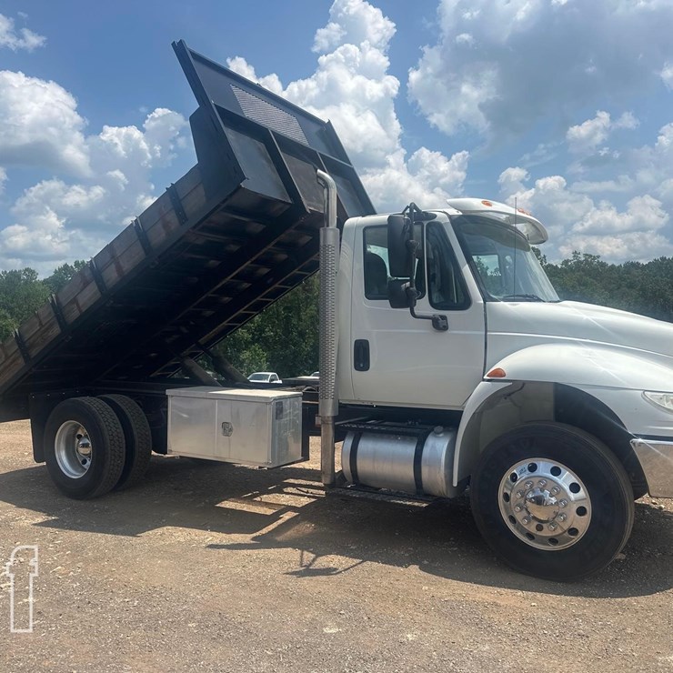 2015 INTERNATIONAL DURASTAR 4400
