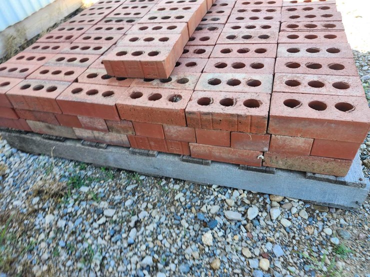 200-clay-bricks-image-2