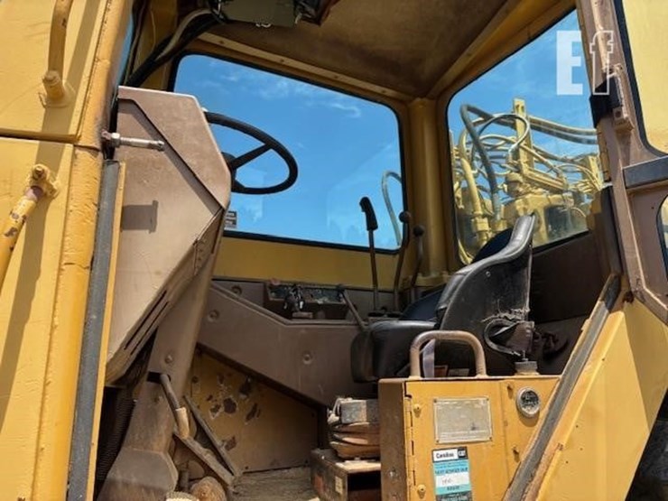 1981-caterpillar-621b-image-15