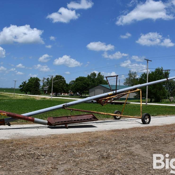 Hutchinson 8" Swing Away Auger