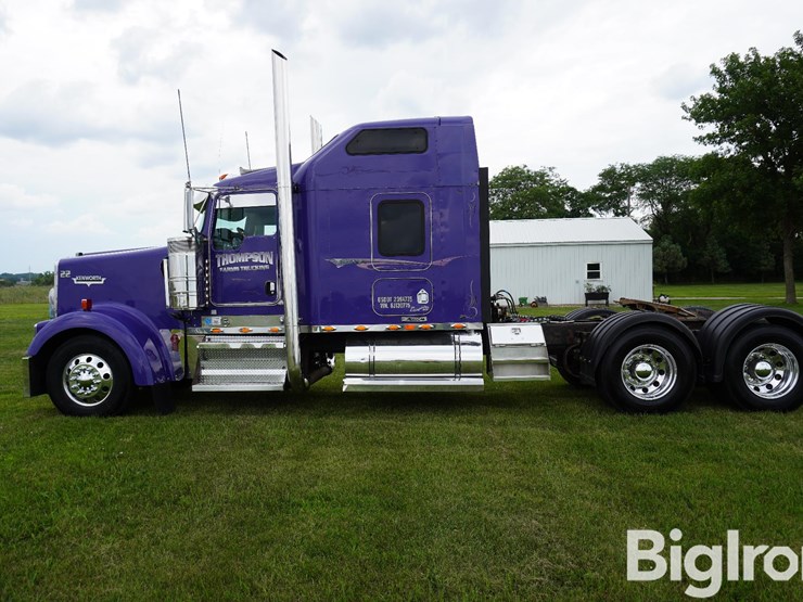 2006-kenworth-w900l-image-8