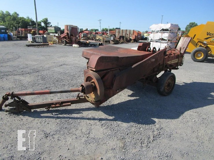 new-holland-269-image-1