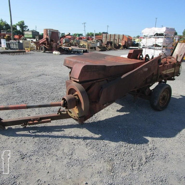 NEW HOLLAND 269