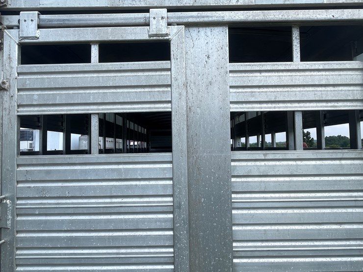 #1029-•-2002-c&c-20'-gooseneck-aluminum-trailer-(has-wi-title)-image-30