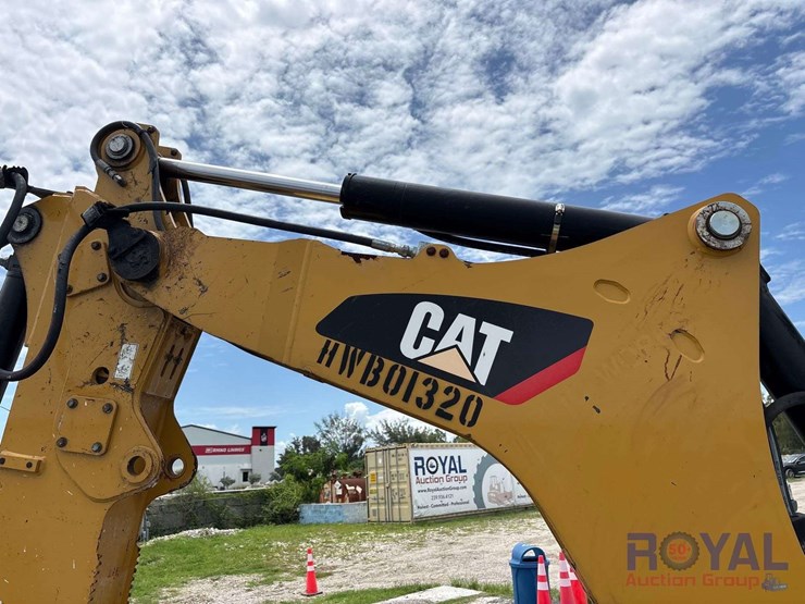 2018-caterpillar-416f2-image-30