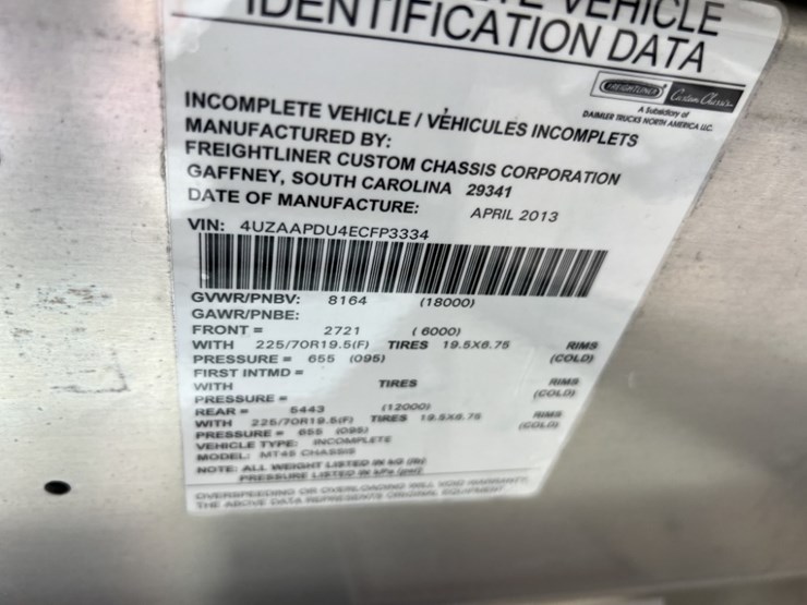 2014-freightliner-mt45-image-35