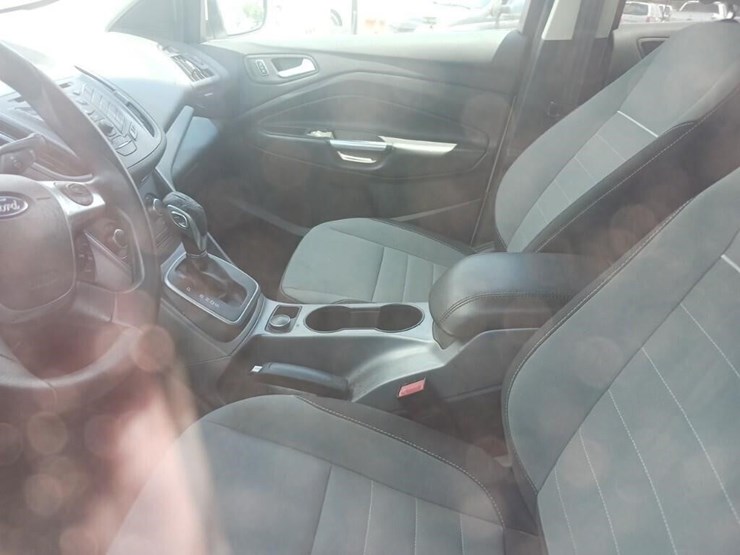 2014-ford-escape-image-4