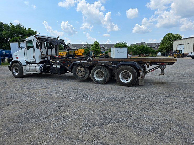 2012-kenworth-t800-image-18