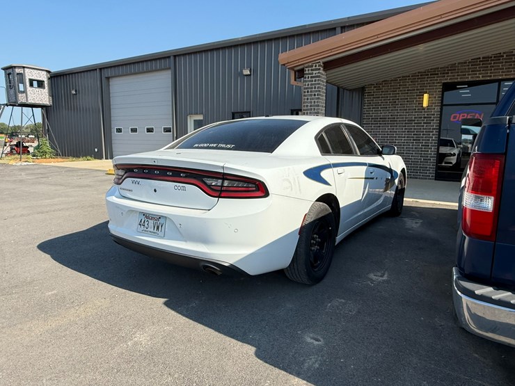 #26458-•-2018-dodge-charger-sedan-2c3cdxat6jh212440-image-3