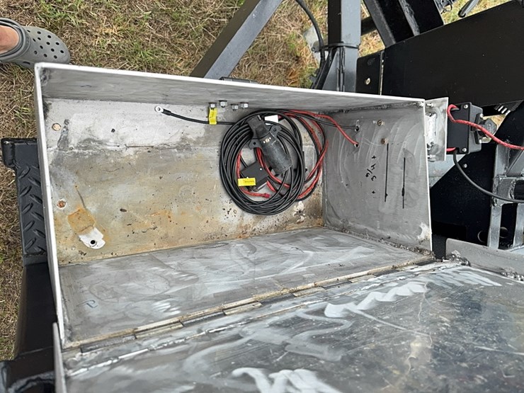homemade-heavy-duty-tilt-trailer-image-3