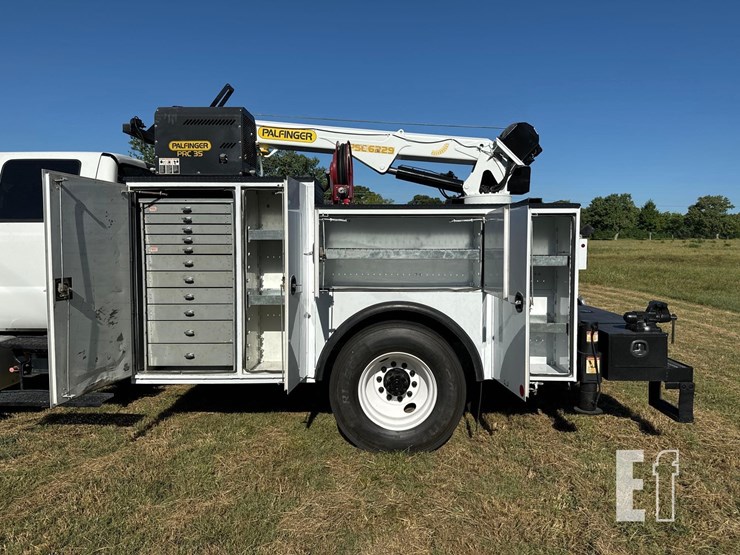 2013-ford-f750-xlt-image-6