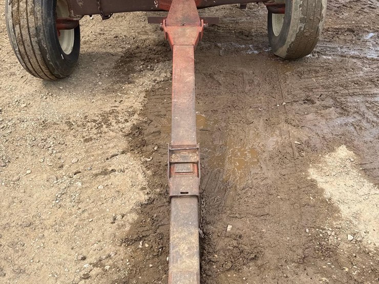 demco-325bu-gravity-wagon-image-7