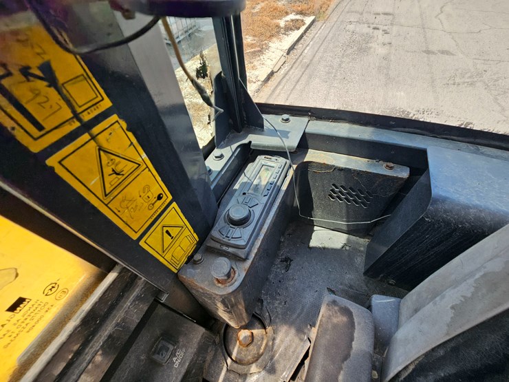 2018-komatsu-pc55mr-image-58