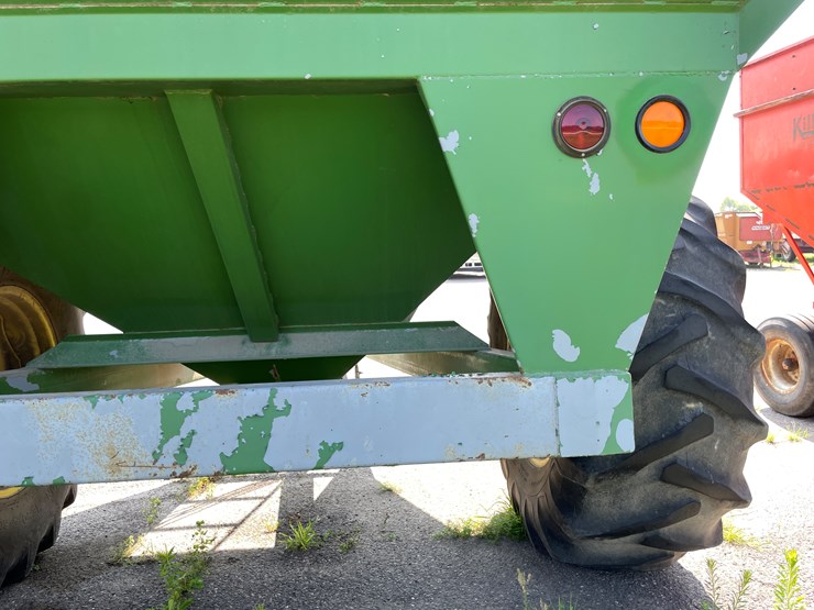 #1057-•-j-&-m-grain-cart-image-27