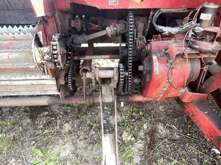 #1066-•-sperry-new-holland-892-chopper-(arcadia,-wi)-image-32