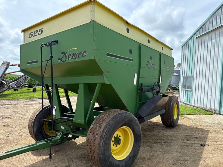 1996-demco-525bu-gravity-wagon-image-4