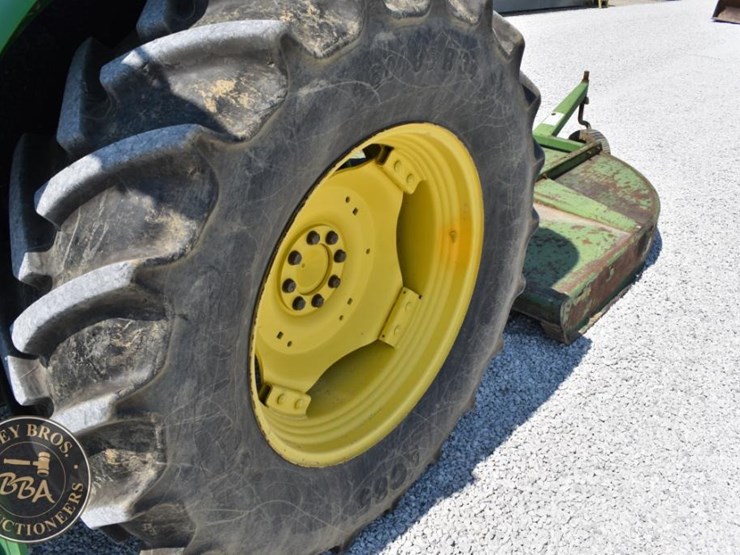 2017-john-deere-6120e-image-26