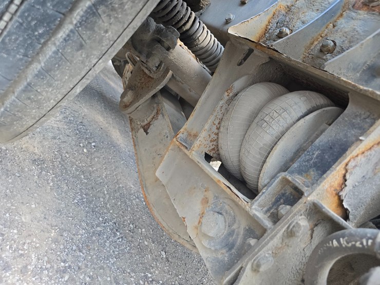 2012-kenworth-t800-image-138
