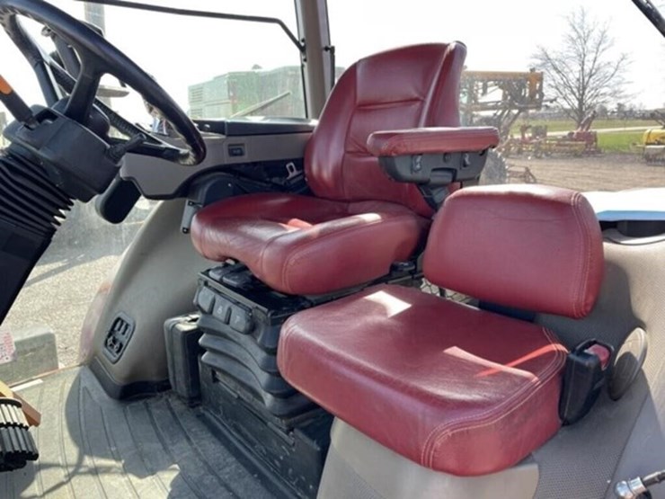 2012-case-ih-magnum-260-image-38