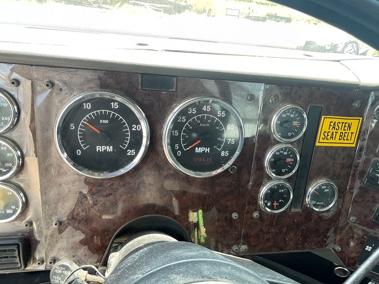 #1011-•-2007-international-truck-(has-wi-title)-image-37