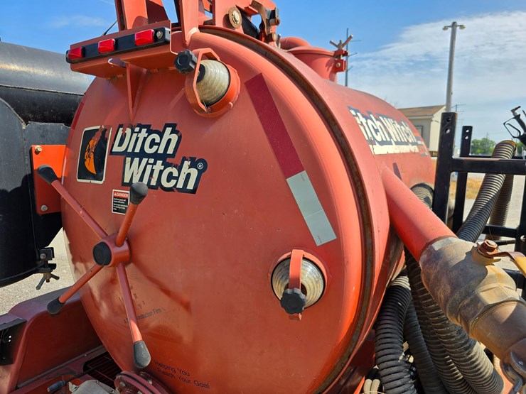ditch-witch-fx25-image-63