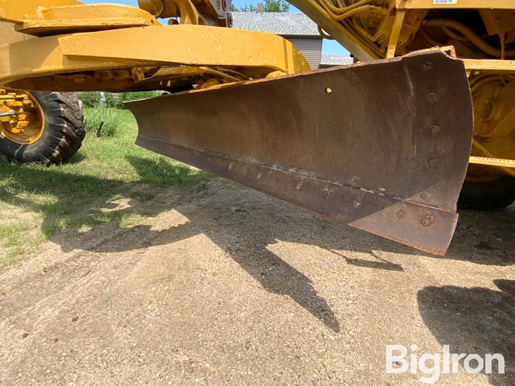 1977-caterpillar-120g-image-11