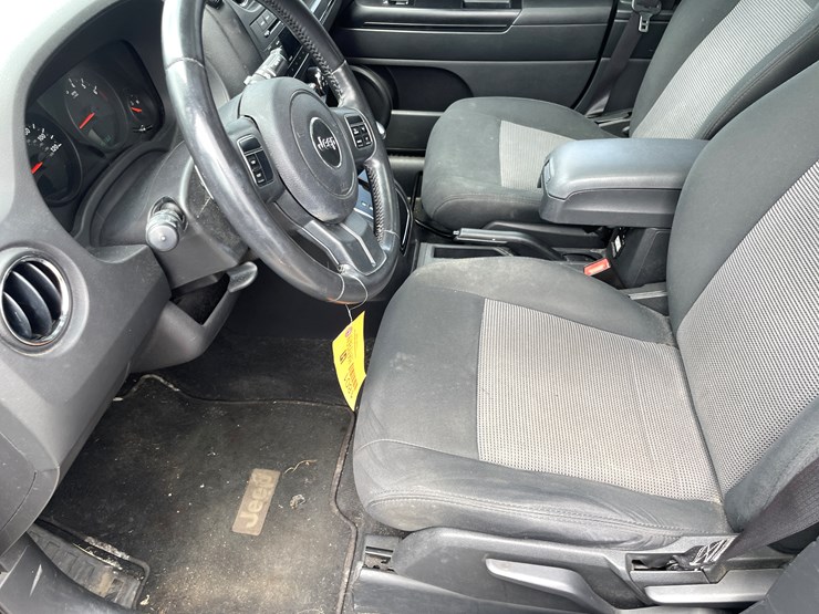 2011-jeep-compass-image-27