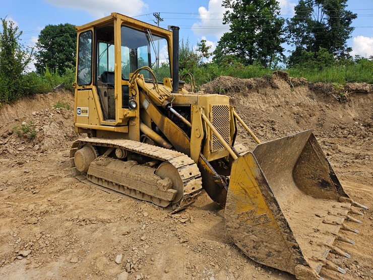 caterpillar-931b-image-25