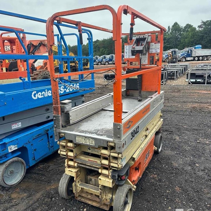 2007 JLG 1930ES