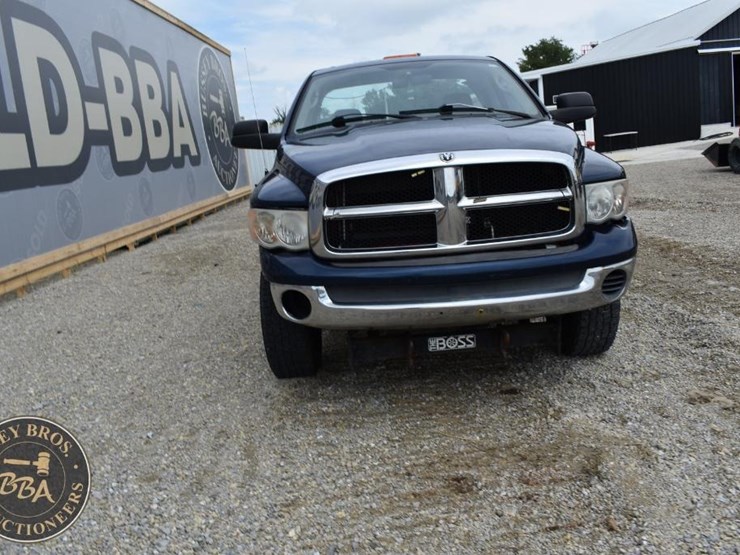 2005-dodge-2500-image-15
