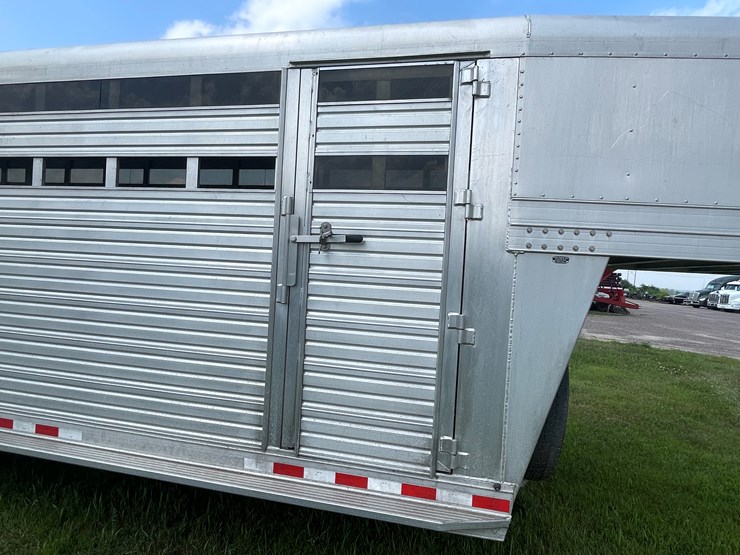 #1029-•-2002-c&c-20'-gooseneck-aluminum-trailer-(has-wi-title)-image-21