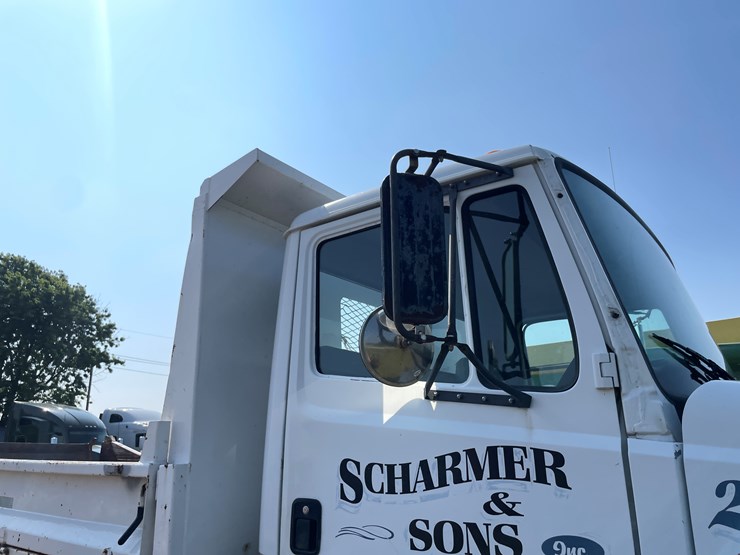 #1013-•-1992-freightliner-cummins-(has-mn-title)-image-23