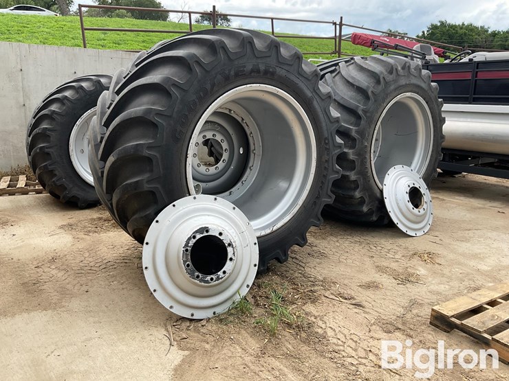 new-holland-615-image-3
