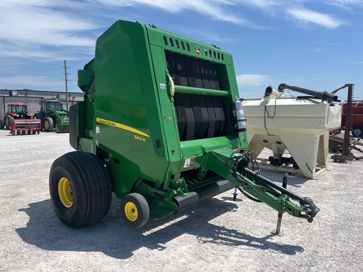 2020-john-deere-560r-image-10