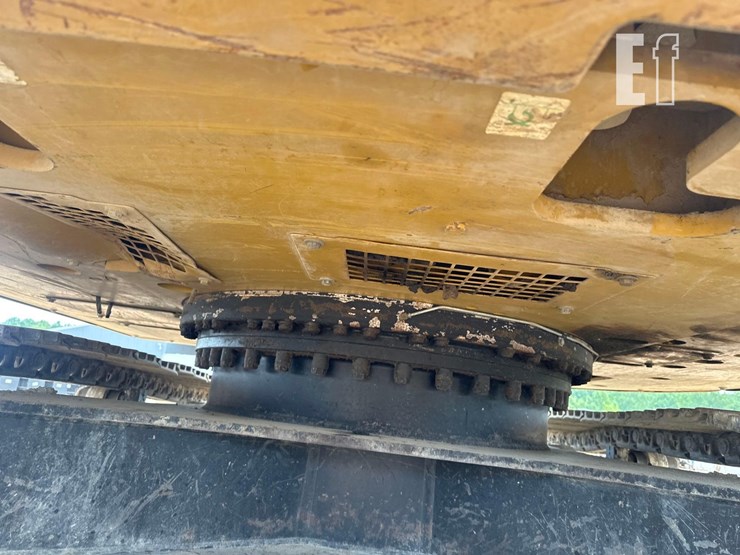 caterpillar-325flcr-image-7