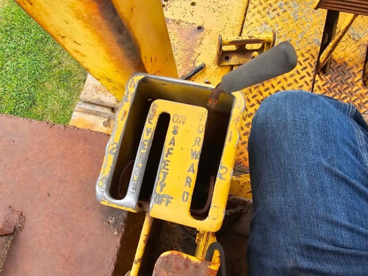 caterpillar-d7-image-31