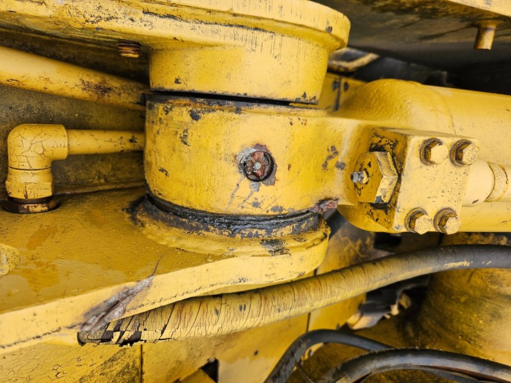 1984-caterpillar-973-image-53