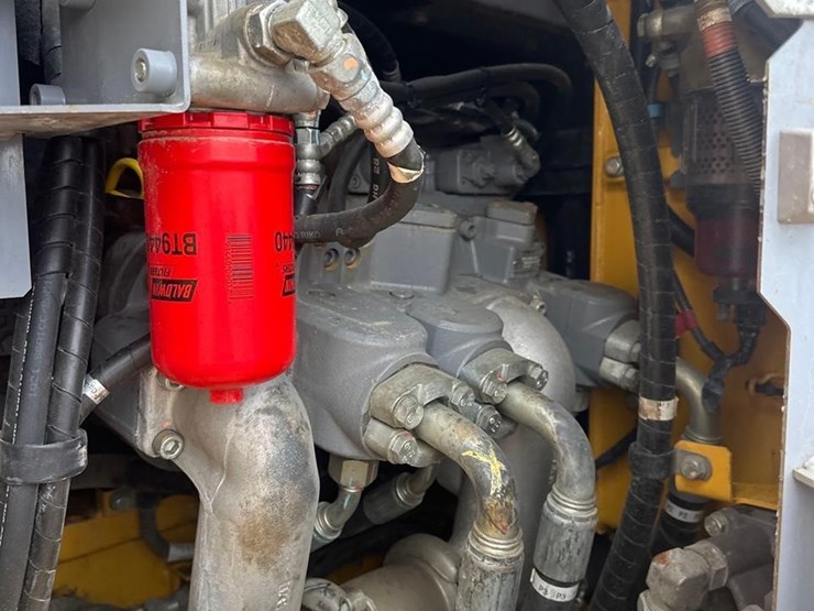 2021-deere-245g-lc-image-17