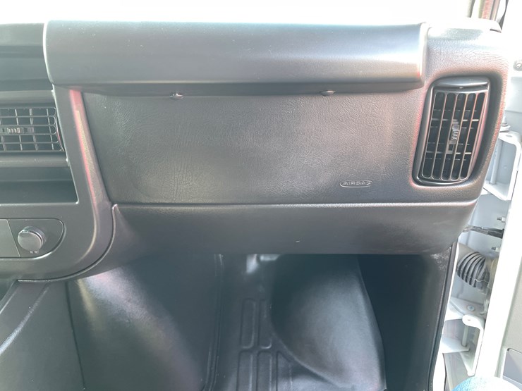 #1033-•-2023-chevy-express-van-(has-wi-salvage-title)-image-49