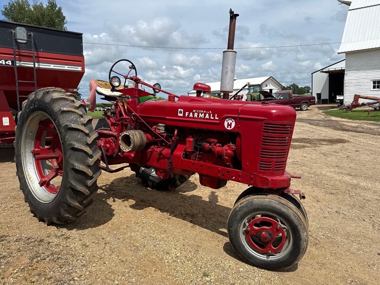 farmall-super-h-tractor-image-2