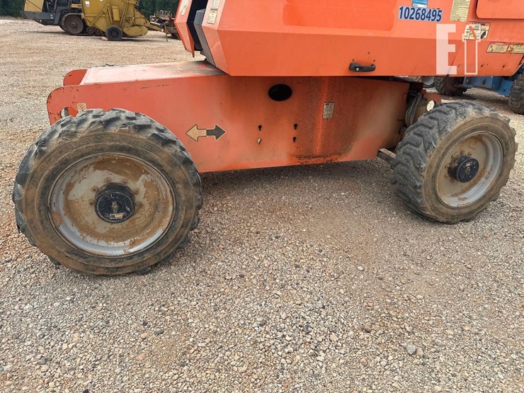 2014-jlg-660sj-image-12