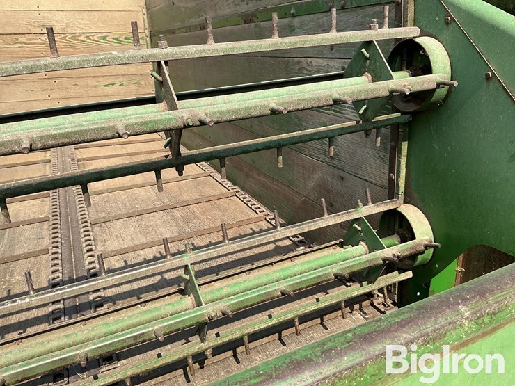 john-deere-harvest-wagon-image-15