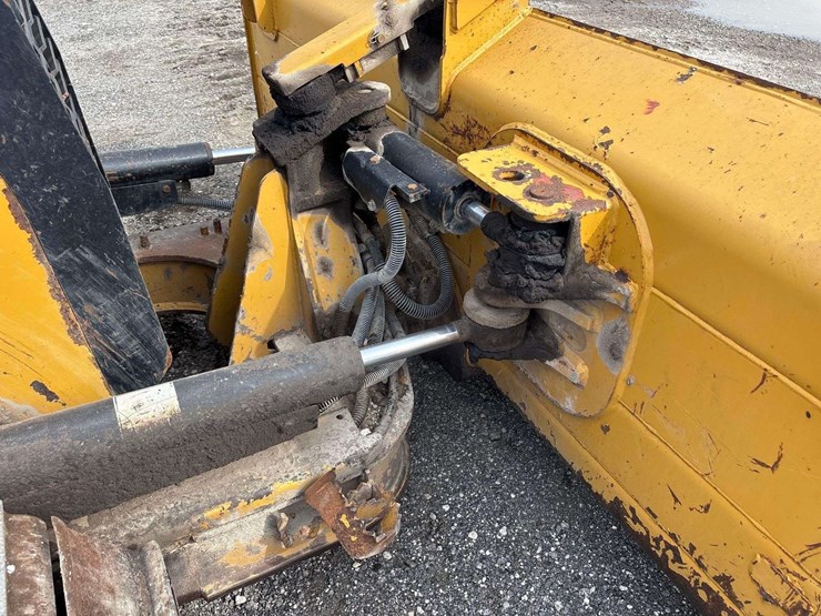caterpillar-d5k2-lgp-image-22