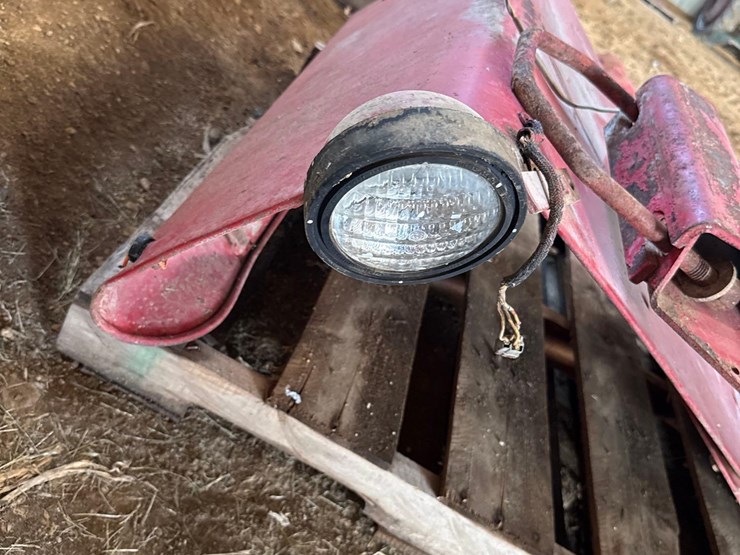 ih-flat-top-fenders-image-11
