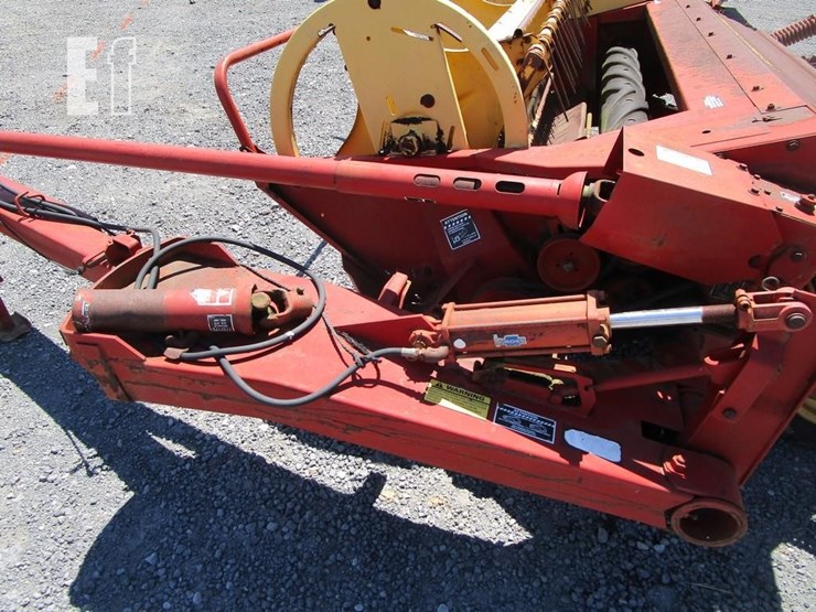 new-holland-472-image-5