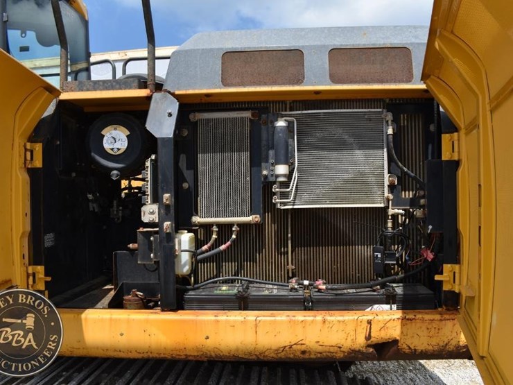 2018-deere-210g-lc-image-54