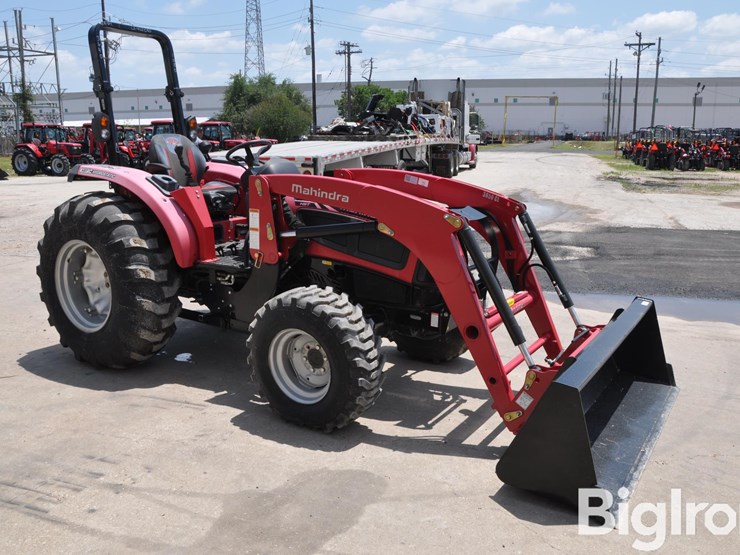 2019-mahindra-3640-hst-image-3